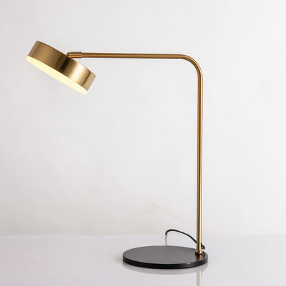 Moderne Stehlampe mit einzigartigem Design