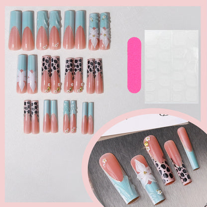 Künstlerisches Press-on-Nageldesign-Set Brehn