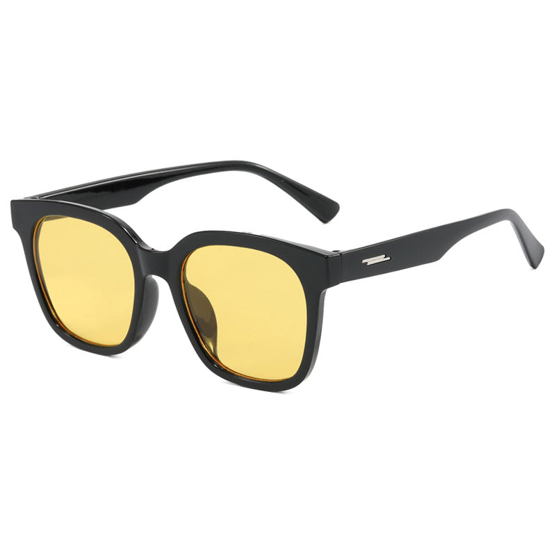 Damen Sonnenbrille mit modernem, eckigem Kunststoffrahmen Brehn