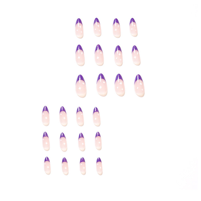 Kunstvolle Stiletto-Nägel mit Glitzer-Design Brehn