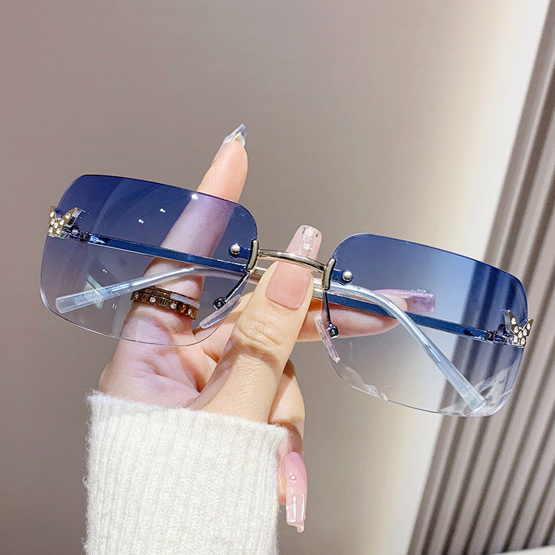 Damen Modische Sonnenbrille mit einzigartigem Rahmen und luxuriösen Akzenten Brehn
