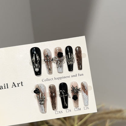 Künstlerische Press-On Nageldesigns