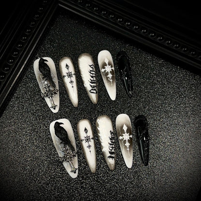 Gothic-inspiriertes Press-On-Nagelkunst-Set