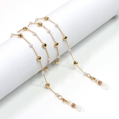 Eleganter herzförmiger Perlenkette Brillenhalter Brehn