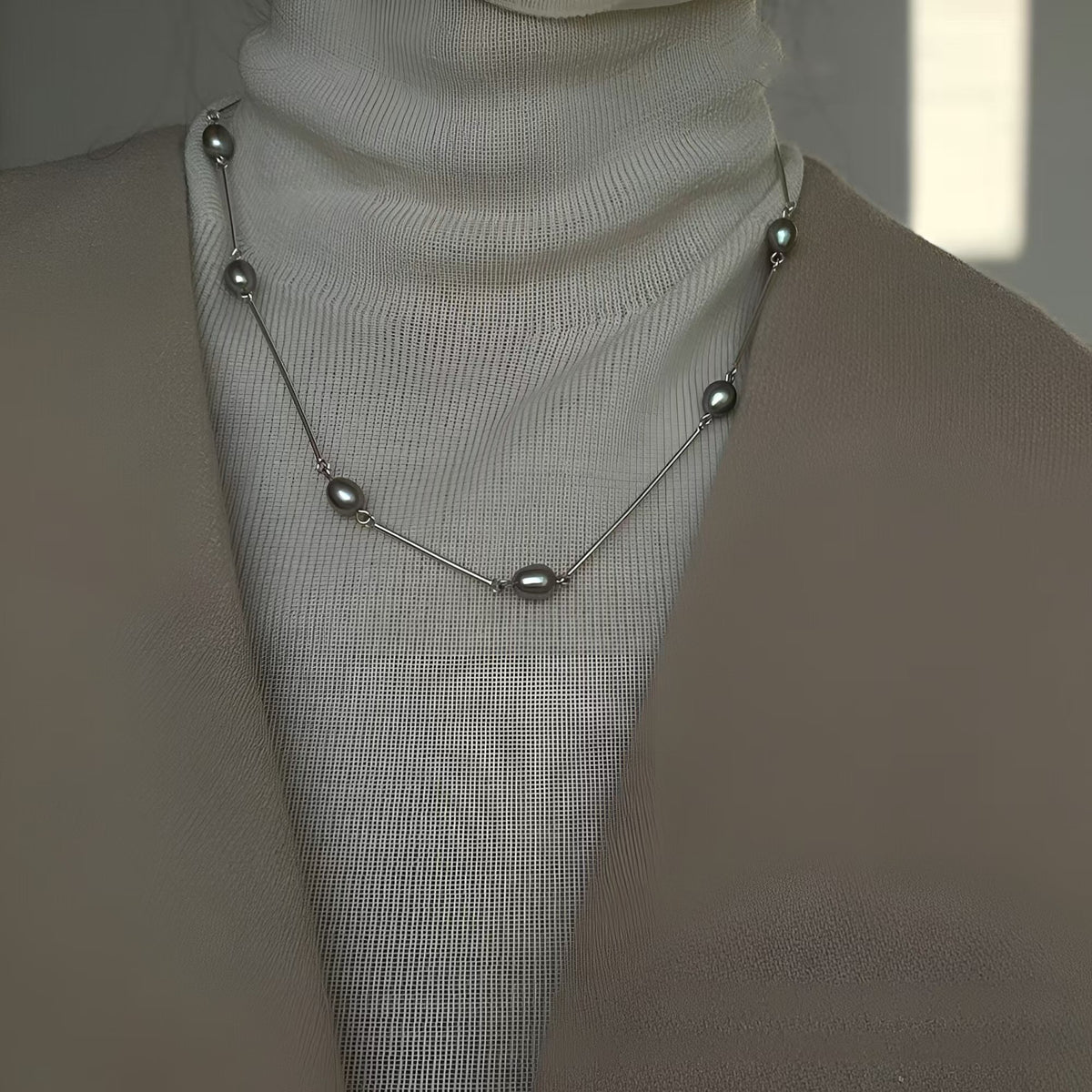 Elegante gestapelte Lariat-Halskette Brehn