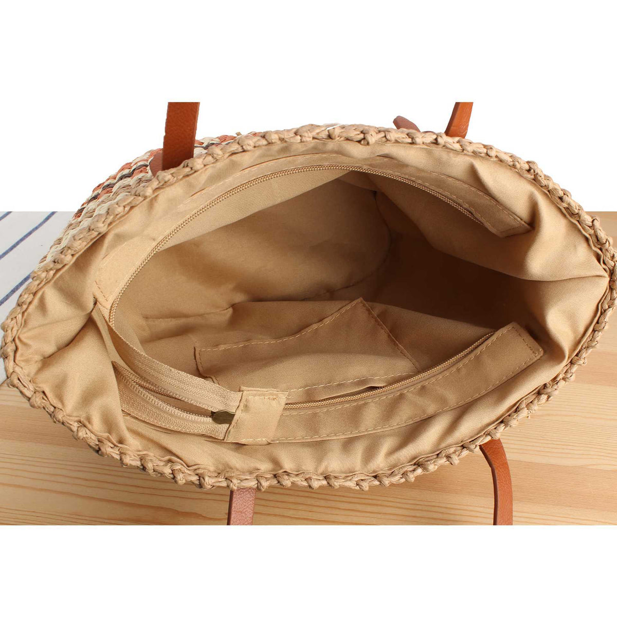 Tragetasche Aus Geflochtenem Naturmaterial mit Eleganten Ledergriffen Brehn