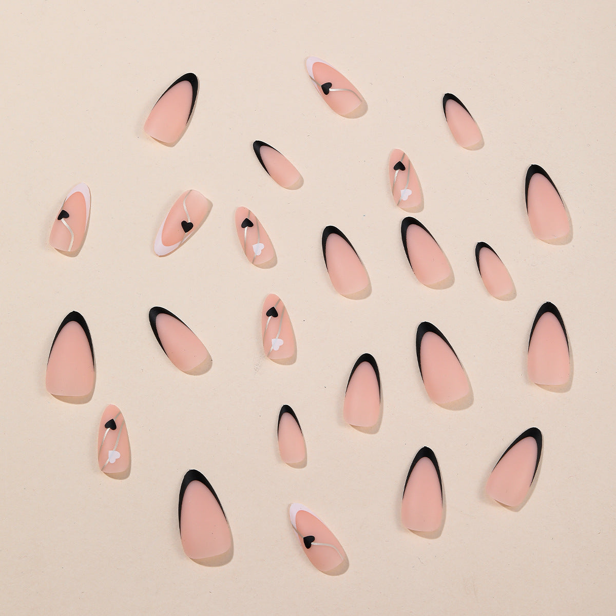 Elegante Herz-Themen Acryl Nagelkunst Verlängerungen Brehn