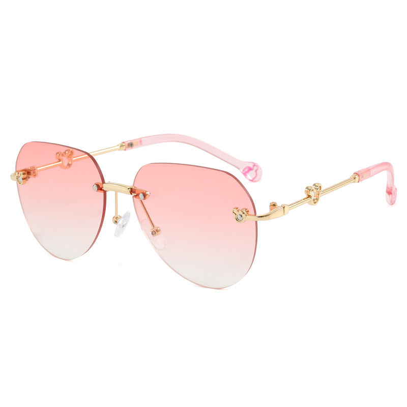 Damen leichte geometrische Sonnenbrille mit einzigartigem Rahmen und verspiegelten Gläsern Brehn