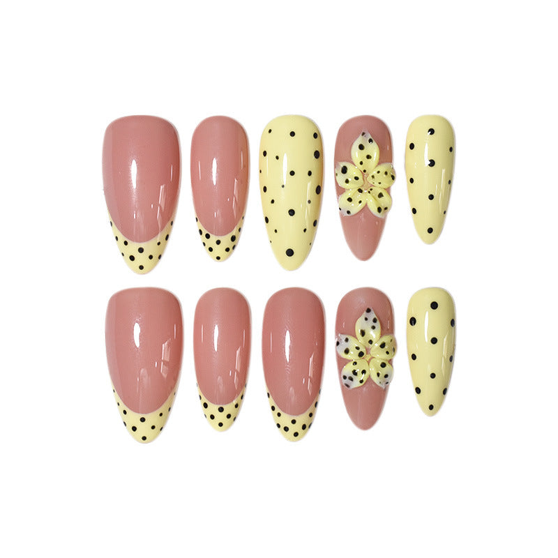 Künstlerische florale Nagelkunst Press-On Extensions Brehn