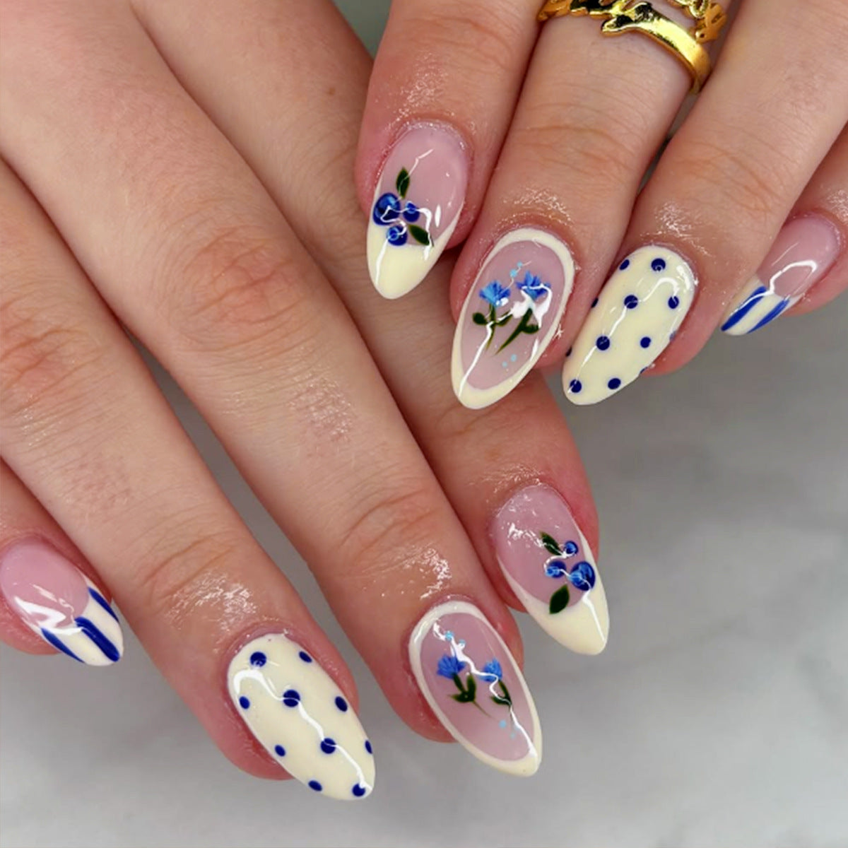 Künstlerisches Florales Nagelkunst-Kit
