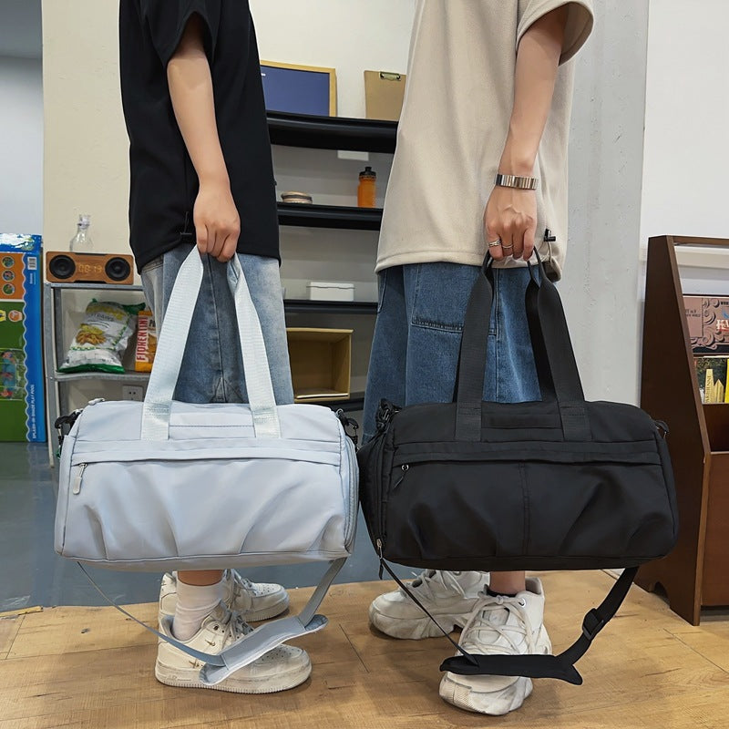 Sportliche Reisetasche mit Mehreren Geräumigen Fächern Brehn