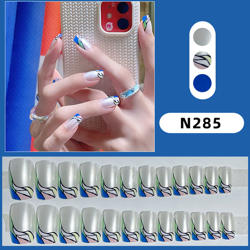 Kreatives abstraktes Press-On-Nagelset