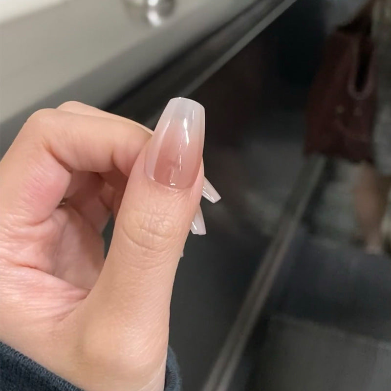 Elegantes Press-On-Nagelset mit natürlichem Finish Brehn