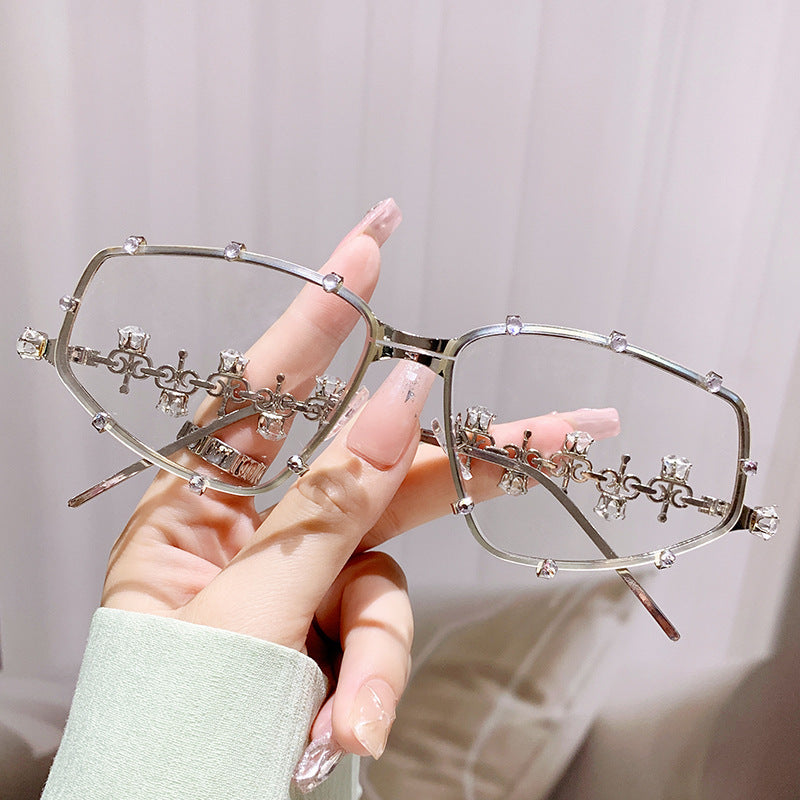 Damen Designer-Brille mit glamourösem Akzent und funkelnden Glitzersteinen Brehn