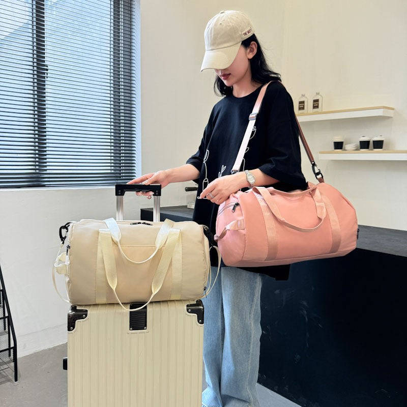 Multifunktionale Sport-Duffel-Tasche mit Strapazierfähigem Material und Innovativem Fächerdesign Brehn