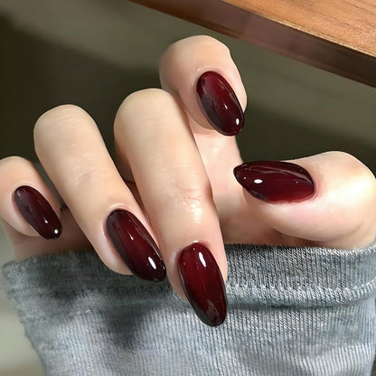 Elegante Kunstnägel mit Glanz Brehn