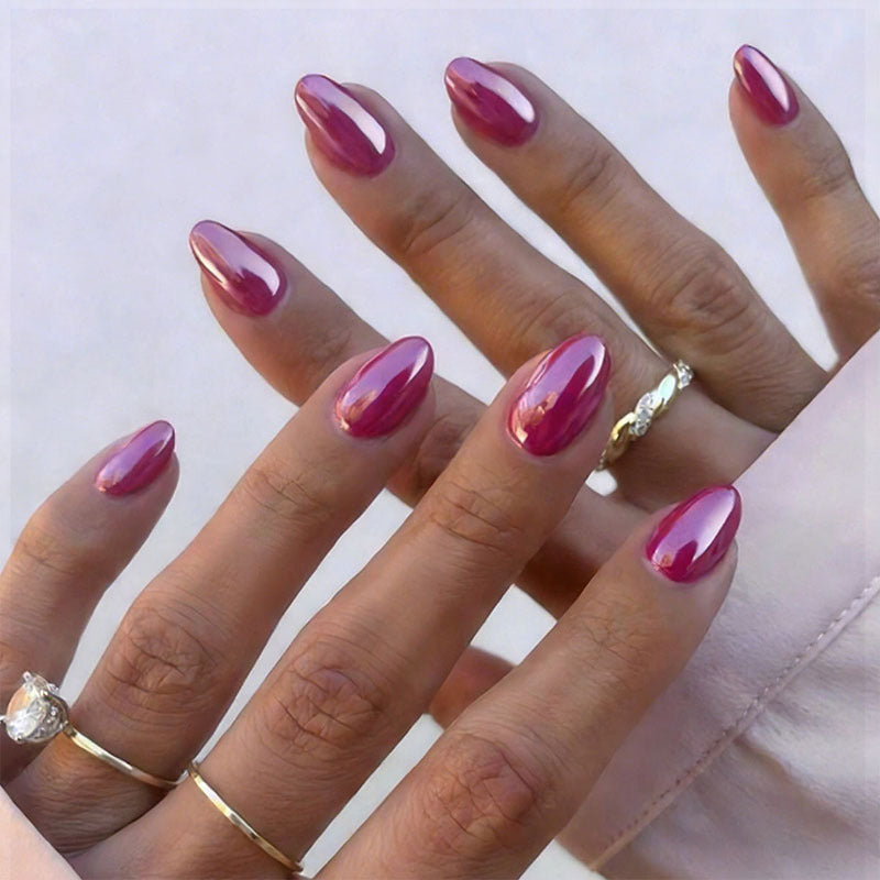 Kunstnagelset mit eleganten, glänzenden Spitzen Brehn