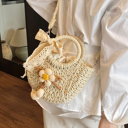 Handgefertigte Blumenakzent-Stroh-Tasche