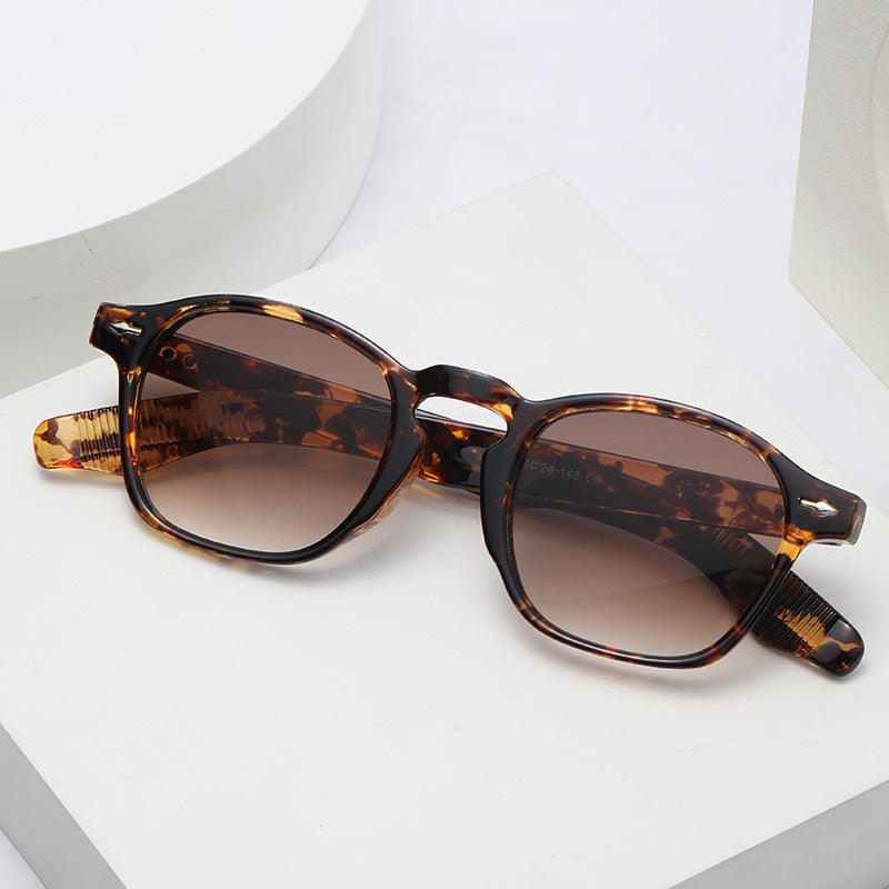 Damen rebellious retro-inspirierte Sonnenbrille Brehn