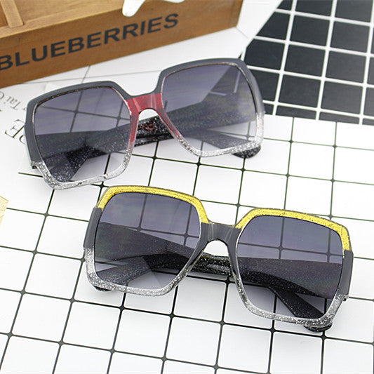 Damen extravagante quadratische Sonnenbrille mit einzigartigem Design Brehn