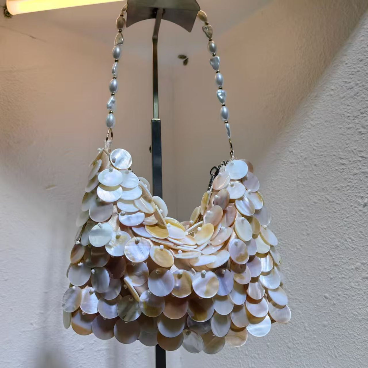 Shell Beaded Handtasche Brehn