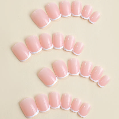 Kunstnagelset mit kreativen Tier- und Glitzerdetails Brehn
