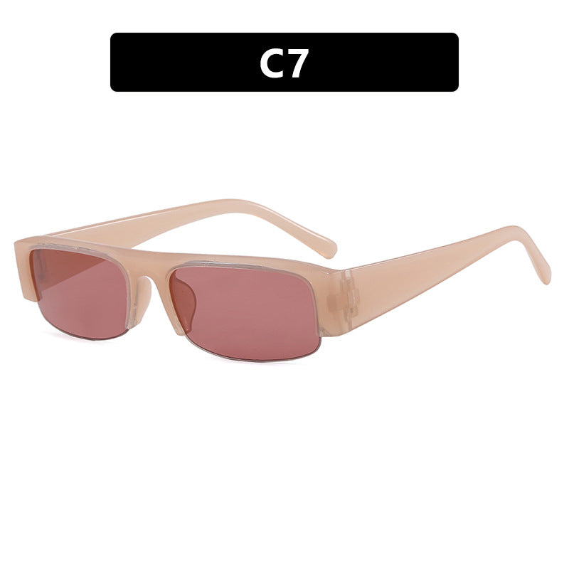 Damen Sonnenbrille im urbanen Stil mit breitem Rahmen und schützendem UV-Filter Brehn