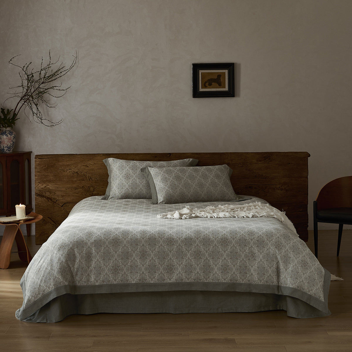 Florales Baumwoll-Leinen-Bettüberwurf-Set mit Chambray-Dekor