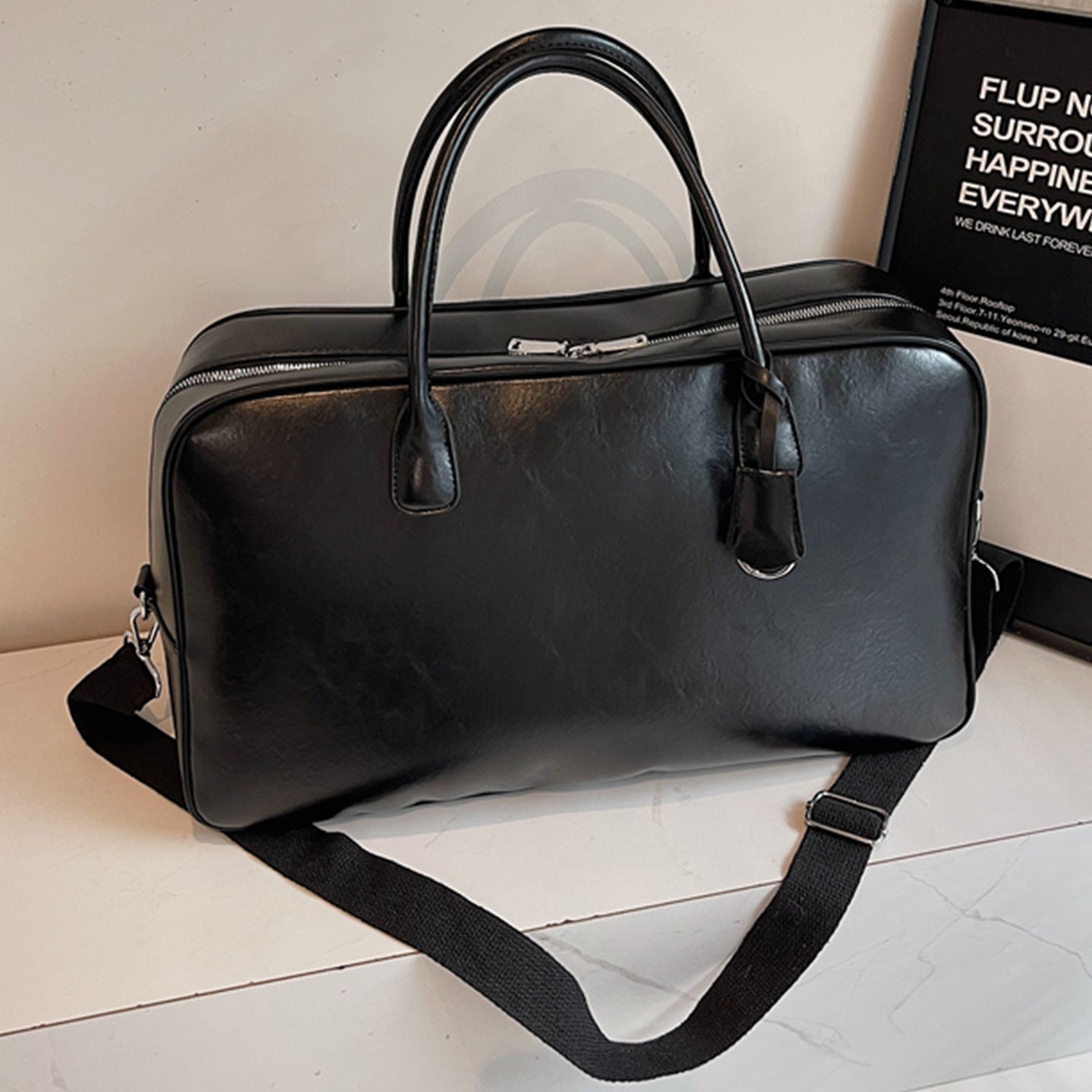 Elegante und Geräumige Reisetasche Aus Kunstleder Brehn