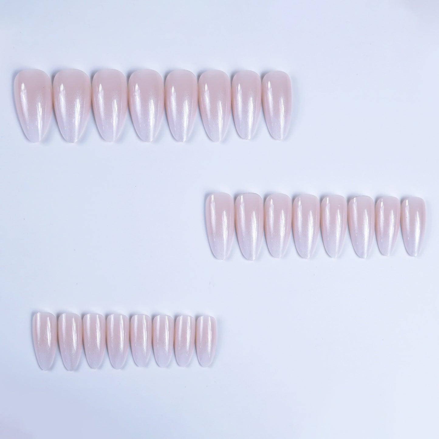 Premium Nägel mit French-Spitze Brehn