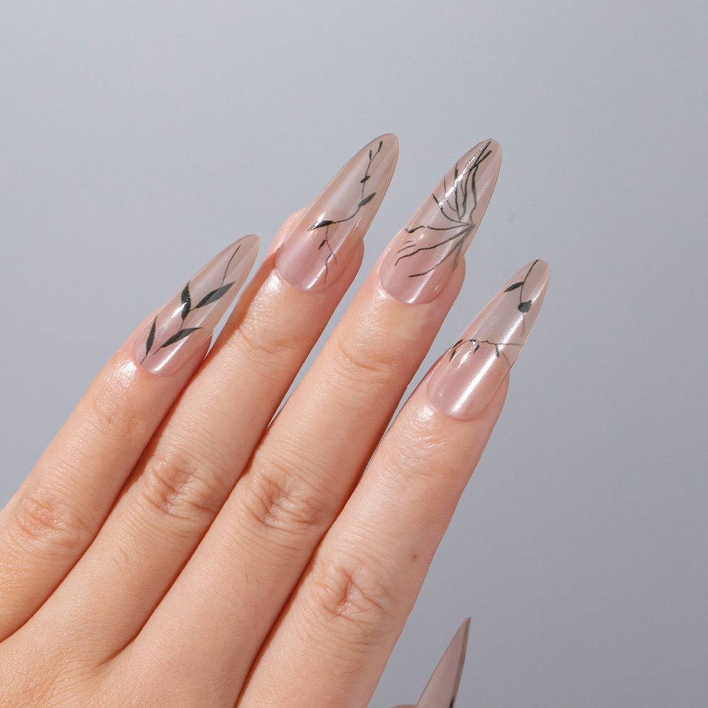 Dekorative Nagelkunst Brehn