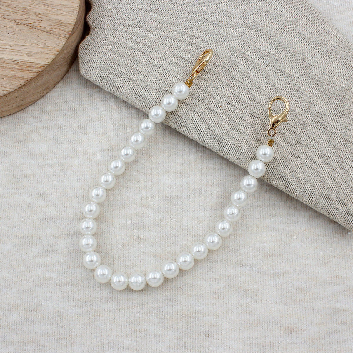 Elegantes Perlenaccessoire Brehn