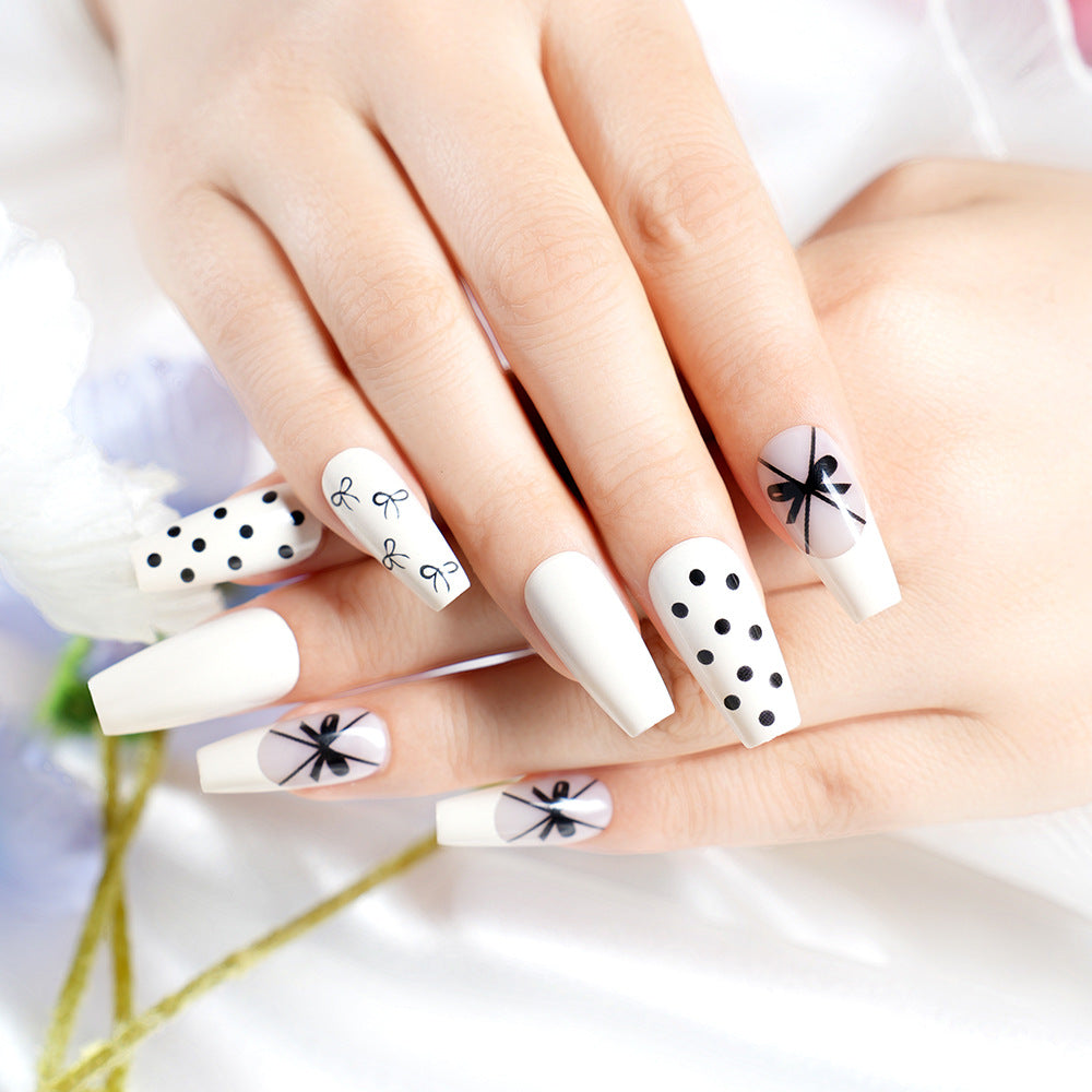Elegantes Press-On Nagelkunstset Brehn