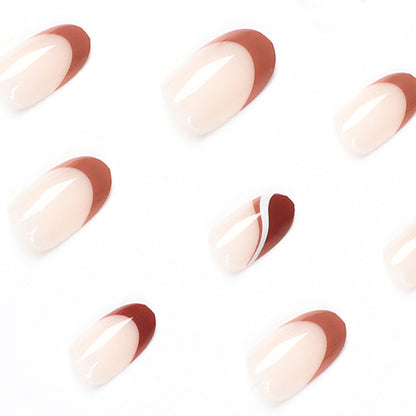 Kunstvolle Nagelverzierung mit elegantem Farbverlauf und Glanz Brehn