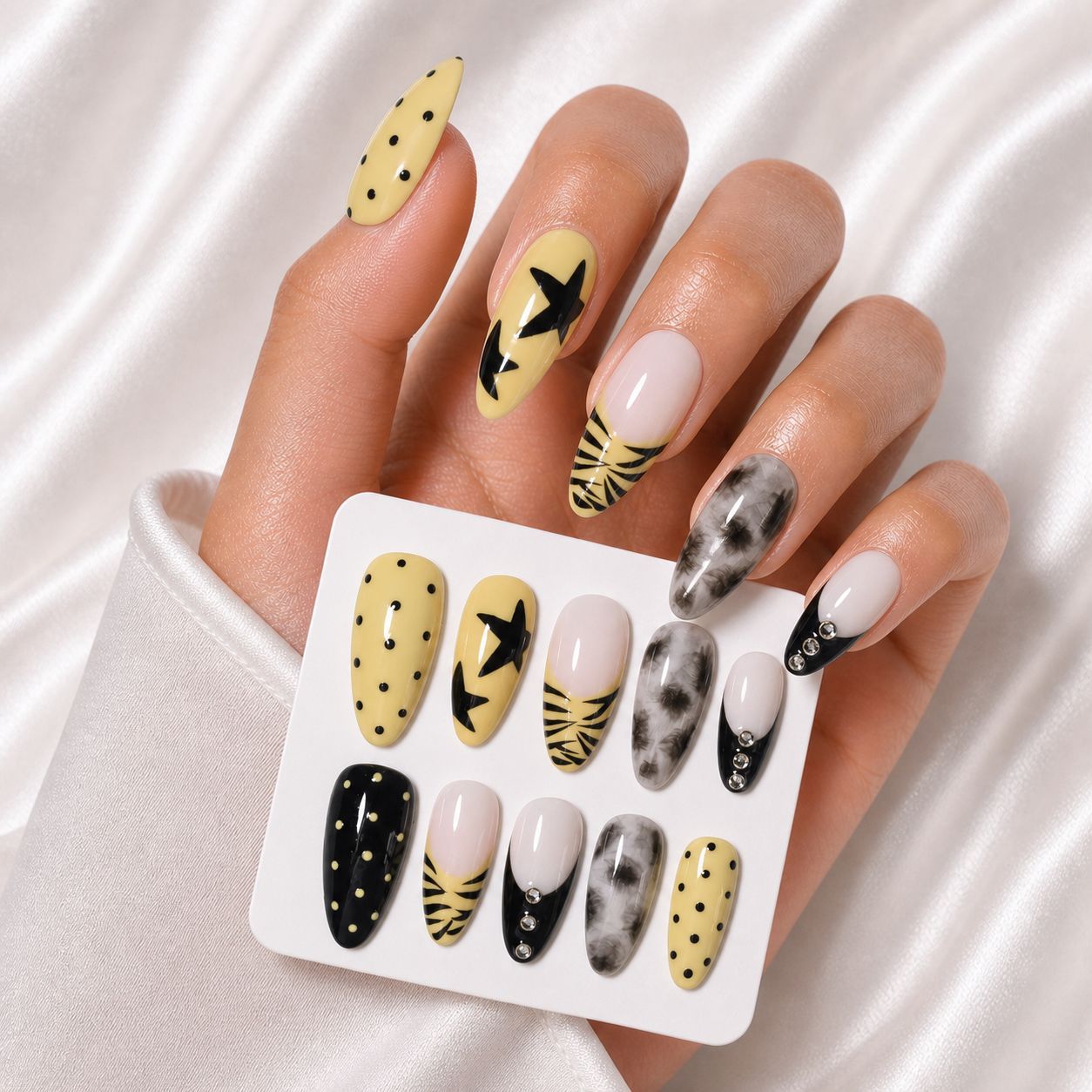 Kreative thematische Nagelkunstverlängerungen Brehn