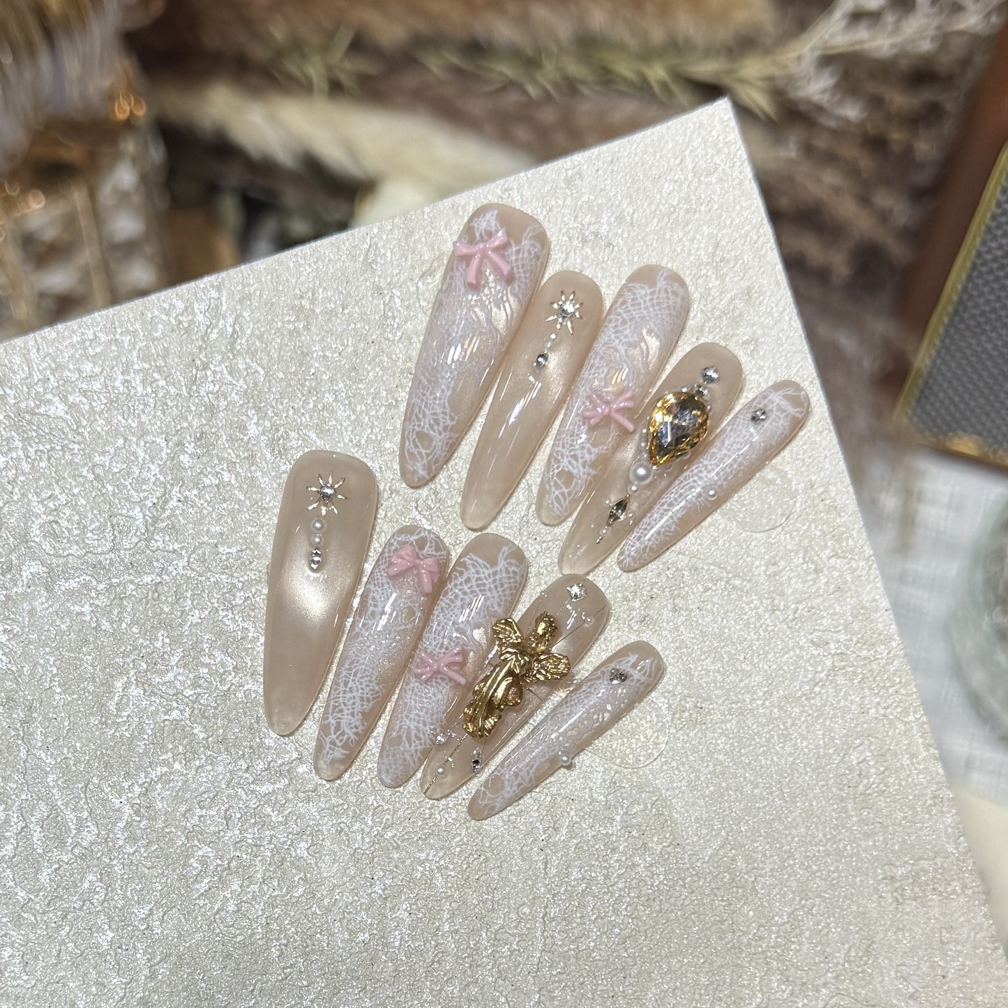Dekorative Press-On Nagelspitzen Brehn