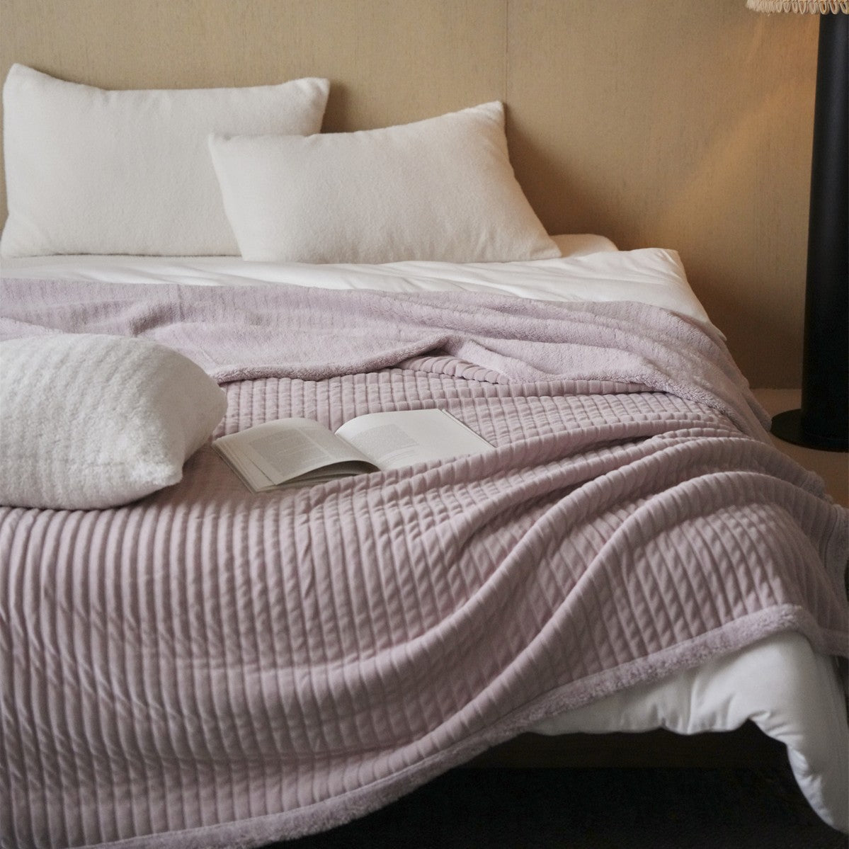 Gepolsterte Plüsch wendbare Kuscheldecke