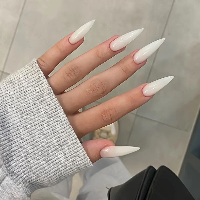 Spitze Stiletto-Nagelverstärkungen Brehn