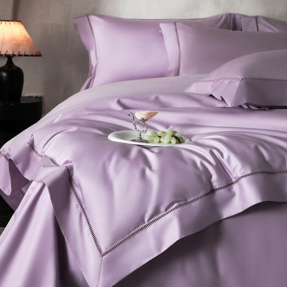 Luxuriöses seidiges Satin Bettdeckenbezug-Set mit Leiterstich-Saum und dekorativer Rüsche