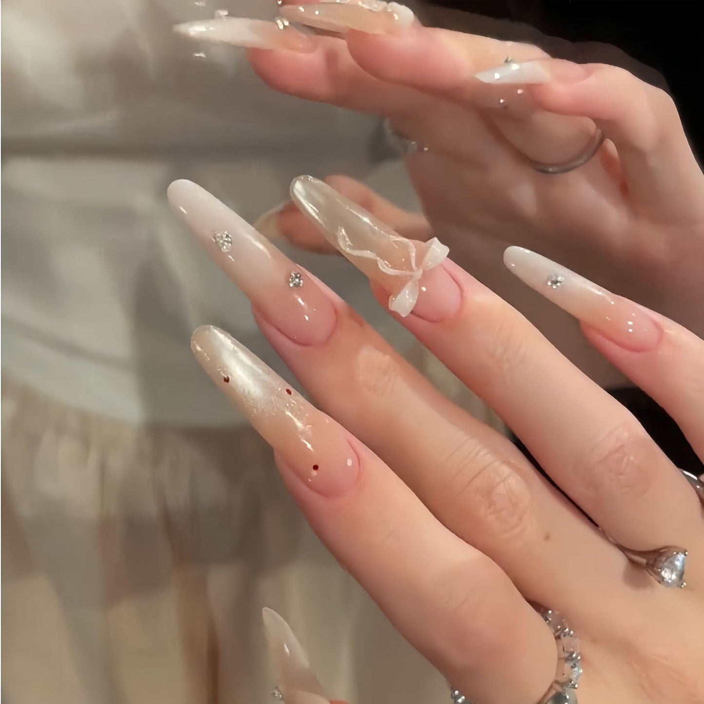 Kunstnägel mit Eleganten Akzenten Brehn