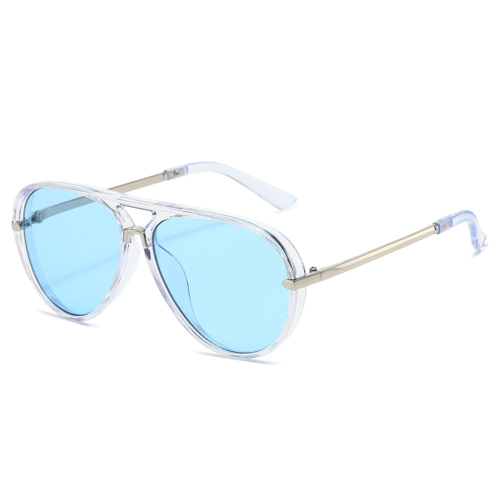 Elegante Aviator-Sonnenbrille mit goldenen Akzenten Brehn