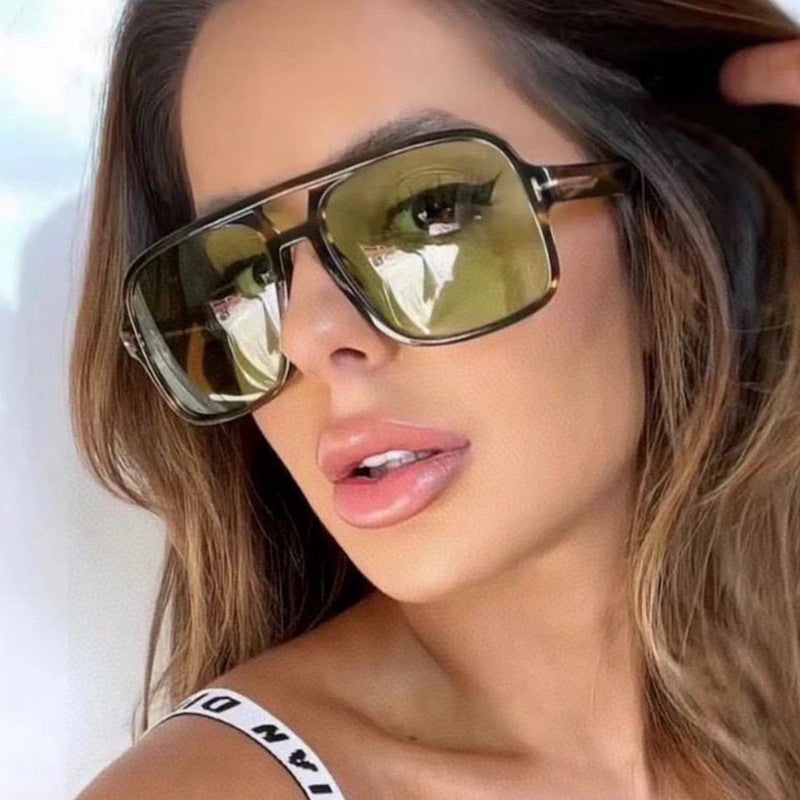 Damen stilvolle Sonnenbrille im markanten Rechteck-Design Brehn