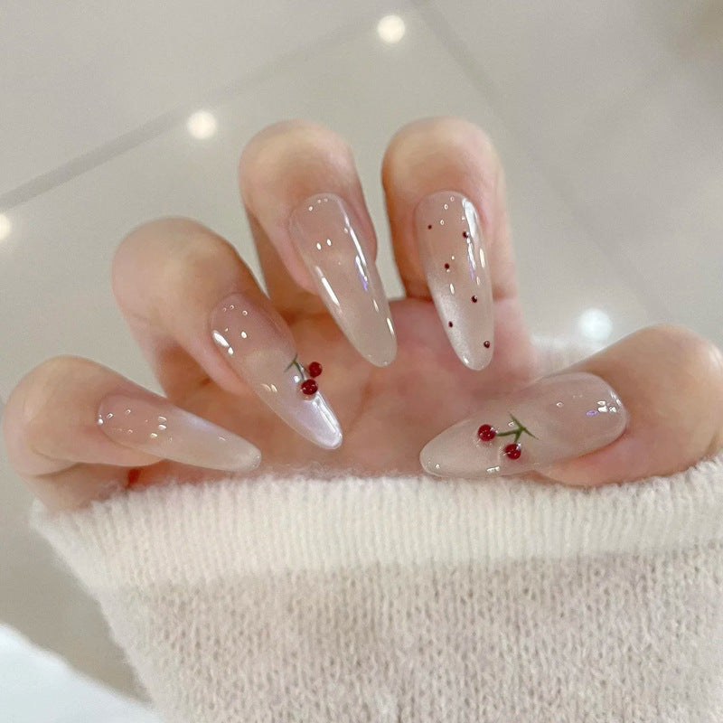 Elegante Press-On Nagelspitzen mit Kirschdesigns Brehn