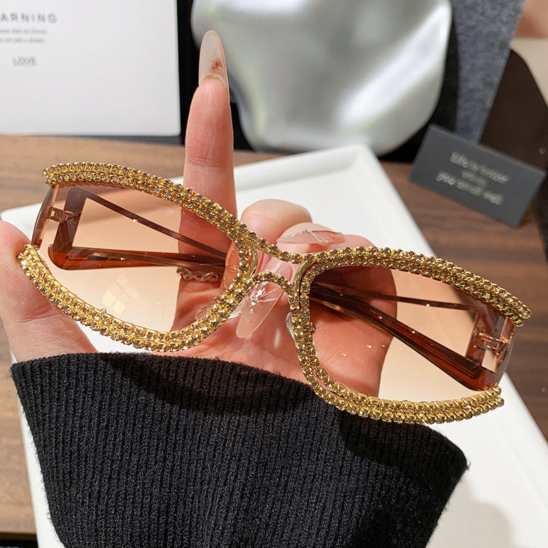 Damen Cat-Eye Sonnenbrille mit funkelndem Kristallrahmen Brehn