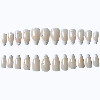 Elegantes French Tip Acrylnagelset