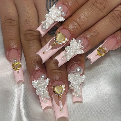 Kunstnagelset mit Glamourösen Perlen- und Glitzerelementen Brehn