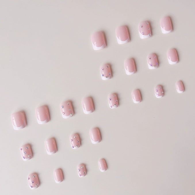 Funkelnde französische Spitze Nail Art Enhancements Brehn