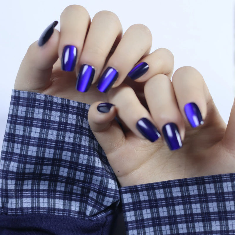 Hochglänzende Nagelmodellage Brehn