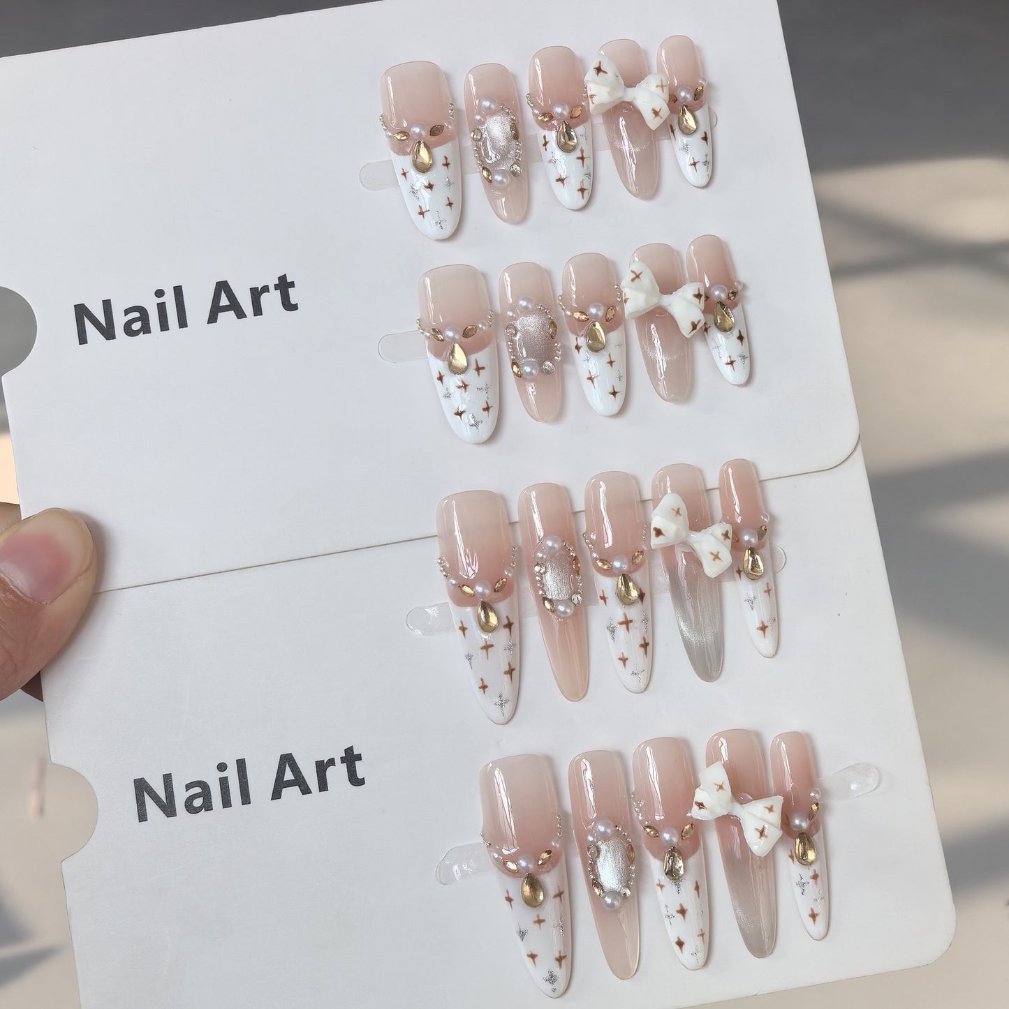 Premium Dekorativer Druck-On-Nagelset Brehn