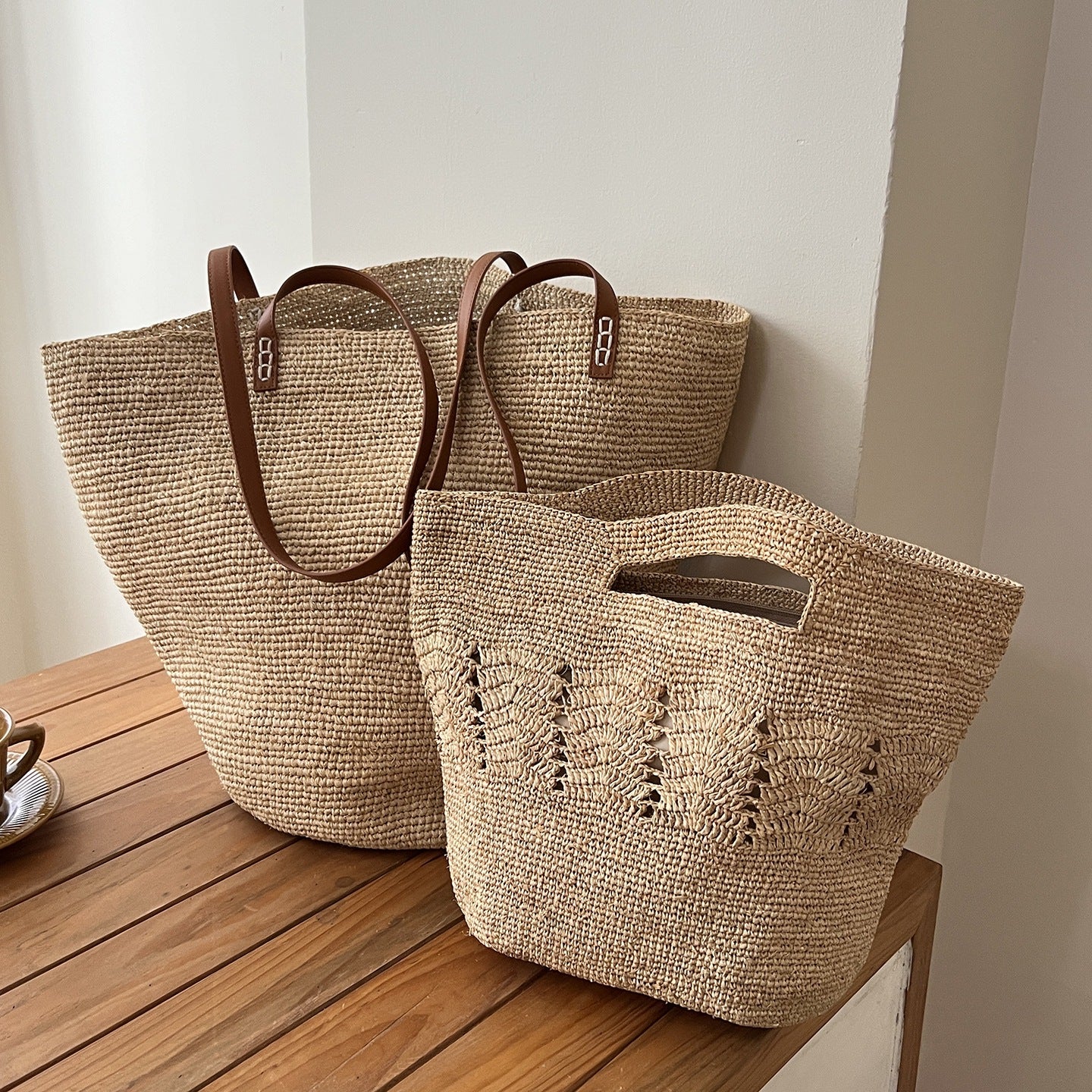 Handgefertigte Strohtasche mit Weichem Innenfutter Brehn